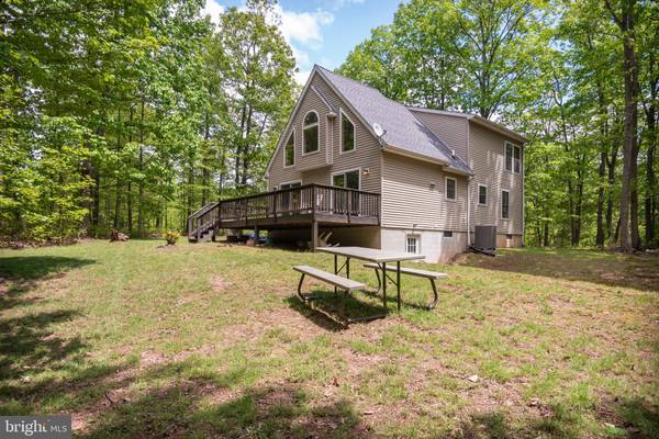 27 GLASTONBURY, Hedgesville, WV 25427