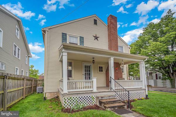 Carlisle, PA 17013,102 W WILLOW ST