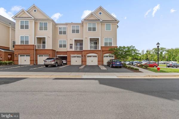 23305 MILLTOWN KNOLL SQ #116, Ashburn, VA 20148