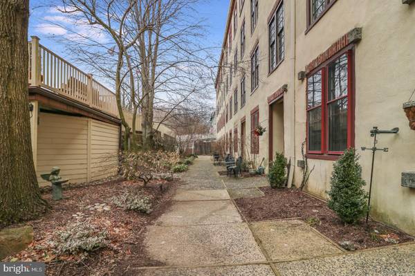 Wilmington, DE 19806,49-UNIT BANCROFT MILLS RD #1E