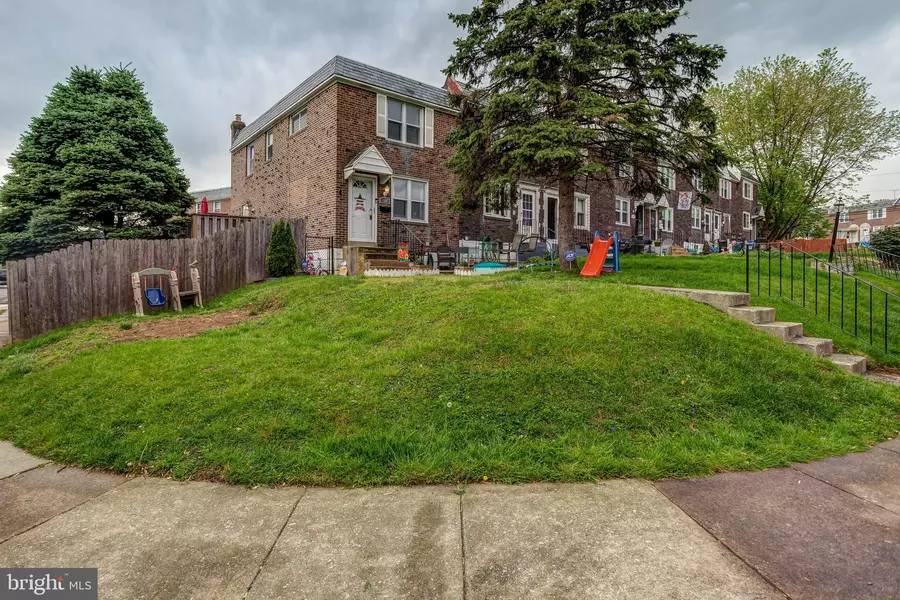 900 BRENTON RD, Drexel Hill, PA 19026