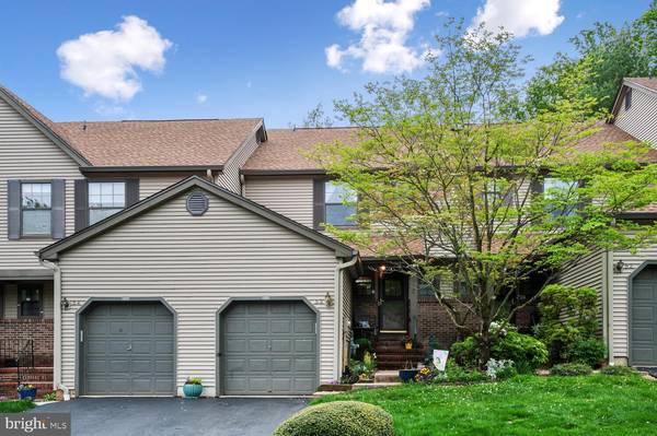 53 MANOR DR, Princeton, NJ 08540