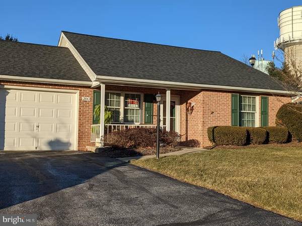 2842 CARLISLE DR #5, New Windsor, MD 21776