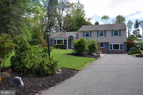 22 CARRIAGE DR, Media, PA 19063