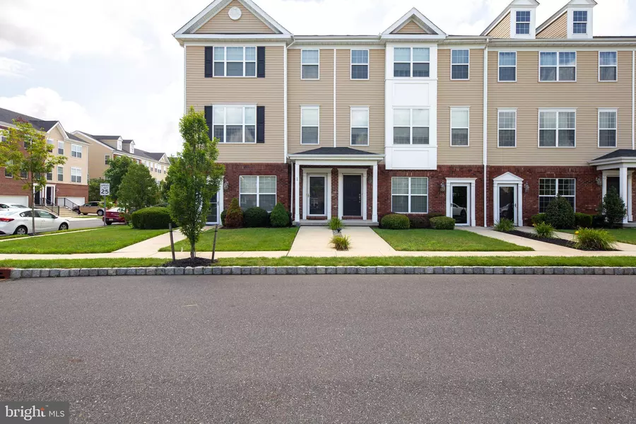 26 CANAL CROSSING, Burlington, NJ 08016