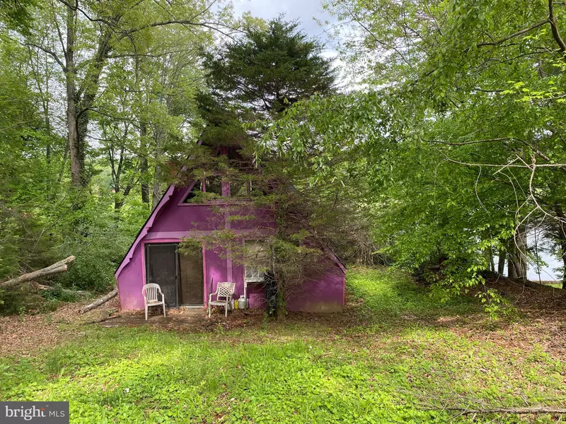 415 WESTWOOD RD, Stanardsville, VA 22973