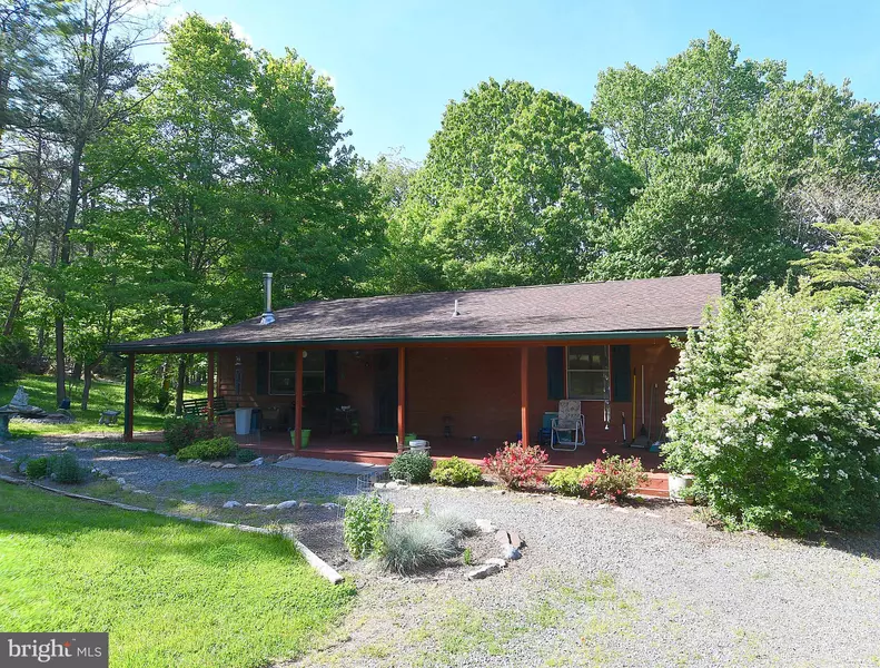 131 CANDLEWOOD LN, Great Cacapon, WV 25422