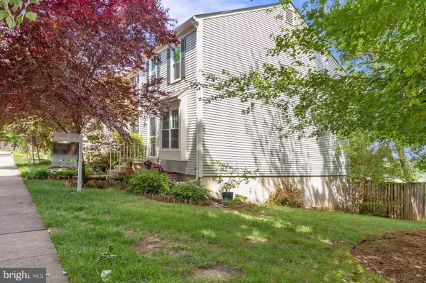 Alexandria, VA 22315,7417 HOUNDSBURY CT