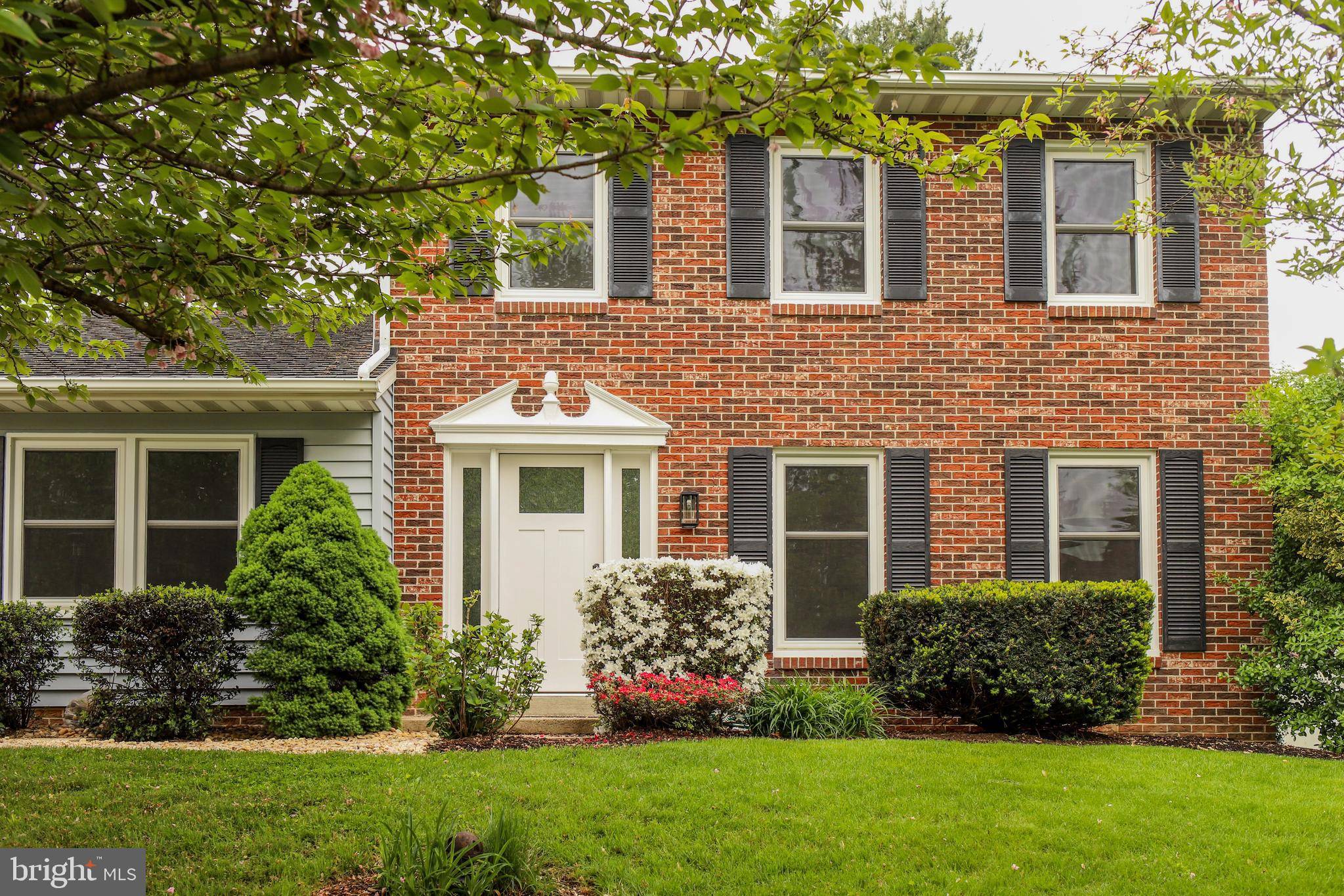 Lancaster, PA 17601,2305 HENBIRD LN