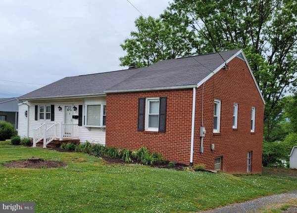 310 N BANK ST,  Luray,  VA 22835