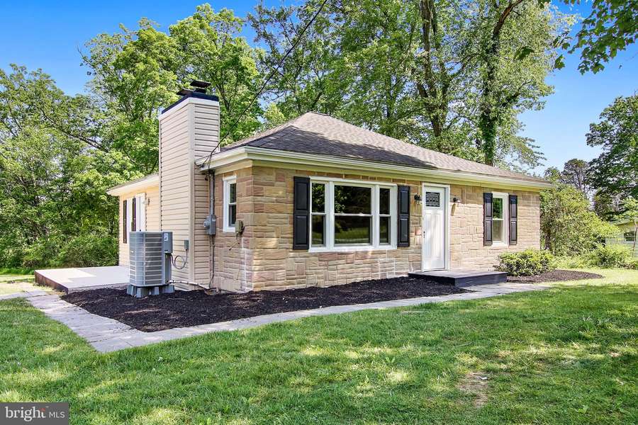 46 OXFORD RD, Gardners, PA 17324