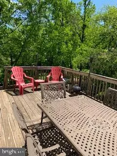 Baltimore, MD 21236,25 WOLF TRAP CT