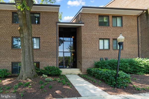 1411 NORTHGATE SQ #21B, Reston, VA 20190