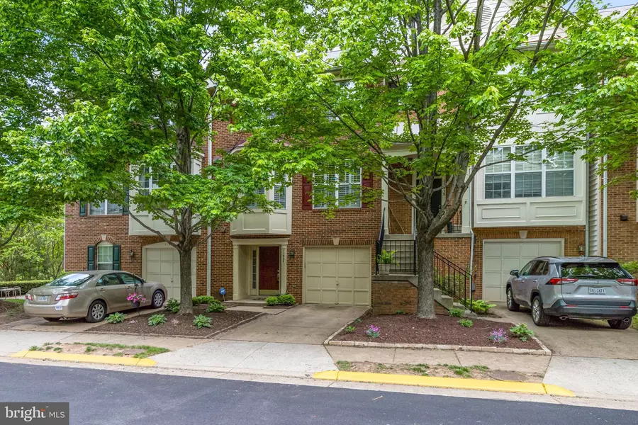 11537 LAUREL LAKE SQ, Fairfax, VA 22030