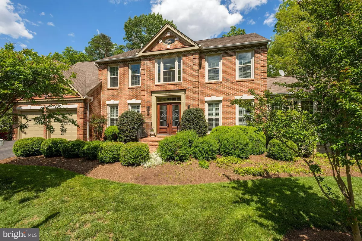 Centreville, VA 20120,15433 SMITHAVEN PL