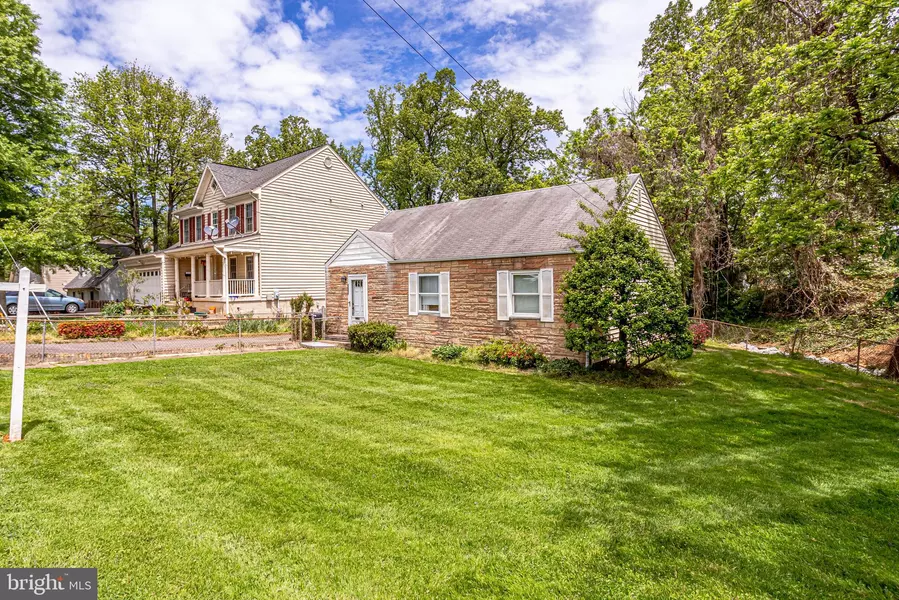 2027 GRIFFITH RD, Falls Church, VA 22043