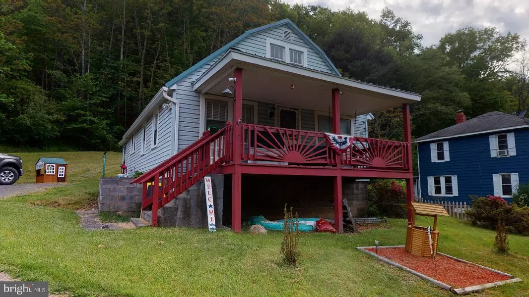 24275 NORTHWESTERN PIKE, Romney, WV 26757