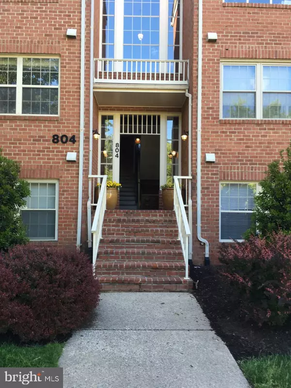 Gaithersburg, MD 20878,804 AMBER TREE CT #804-102