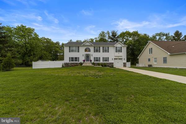 110 LEDDEN, Sewell, NJ 08080