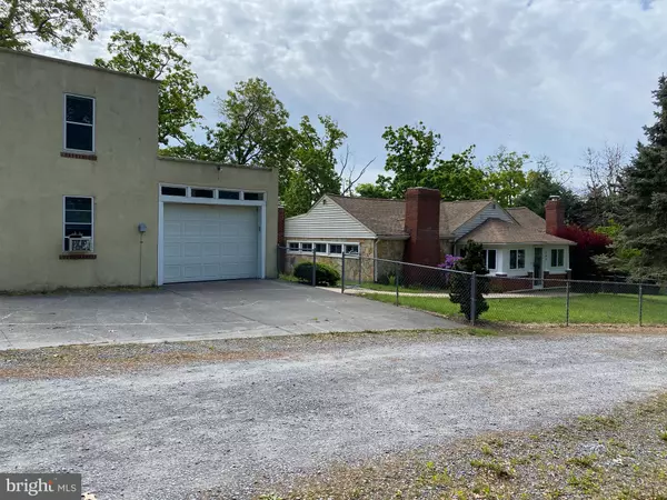 Winchester, VA 22603,242 FOOTSTONE LN