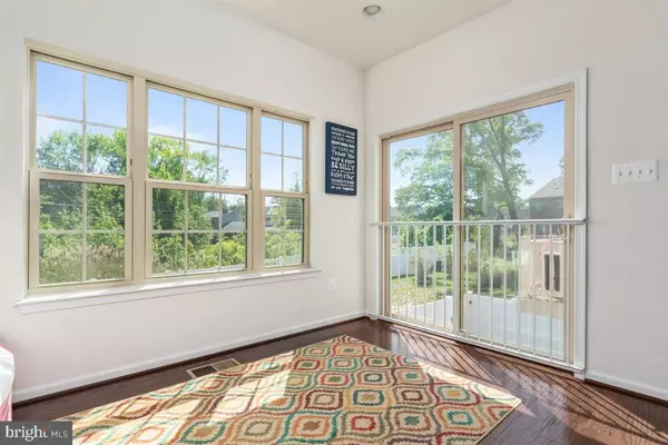 Glen Burnie, MD 21060,631 SHORE FOREST DR