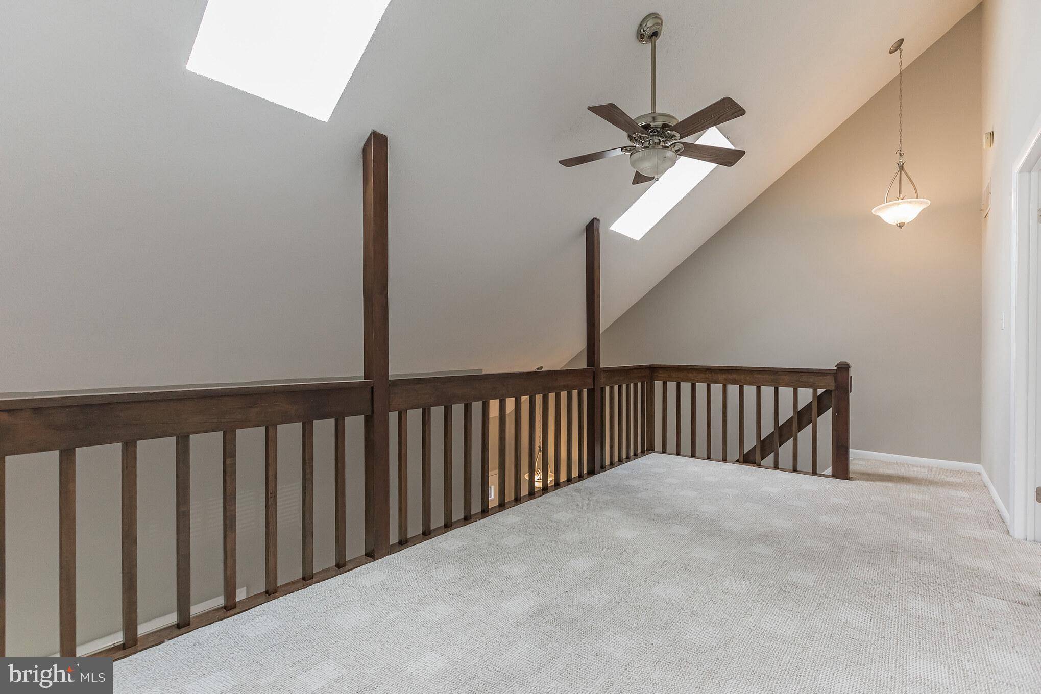 Newark, DE 19711,5 VALLEY CIR
