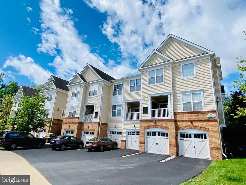 43935 HICKORY CORNER TER #114, Ashburn, VA 20147