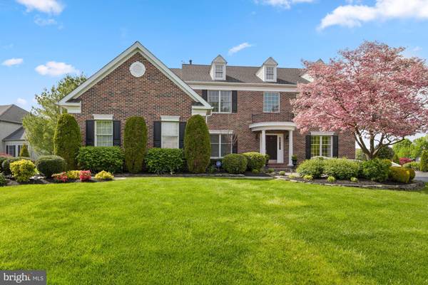 1 CANTERBURY CT, Moorestown, NJ 08057