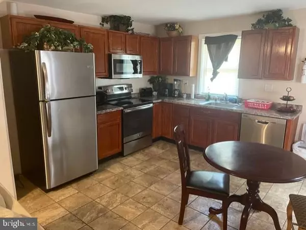 Claymont, DE 19703,27 BALFOUR AVE