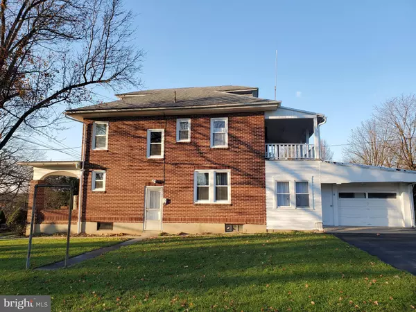 341 INDIAN MANOR DR, Leesport, PA 19533