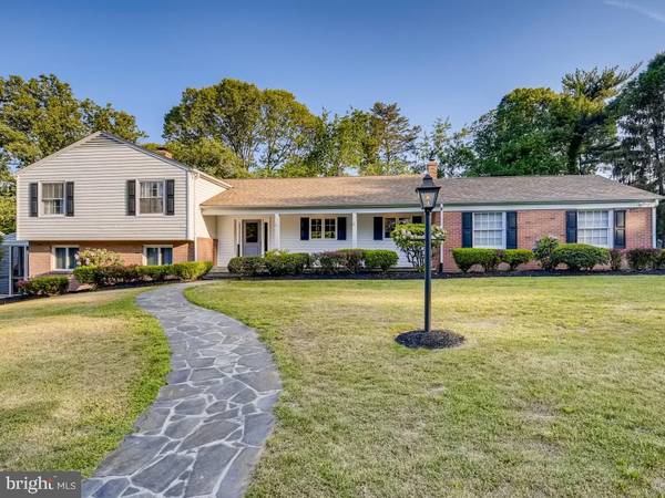 19-A SAINT IVES DR, Severna Park, MD 21146