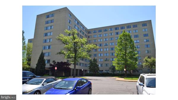 6641 WAKEFIELD DR #708, Alexandria, VA 22307