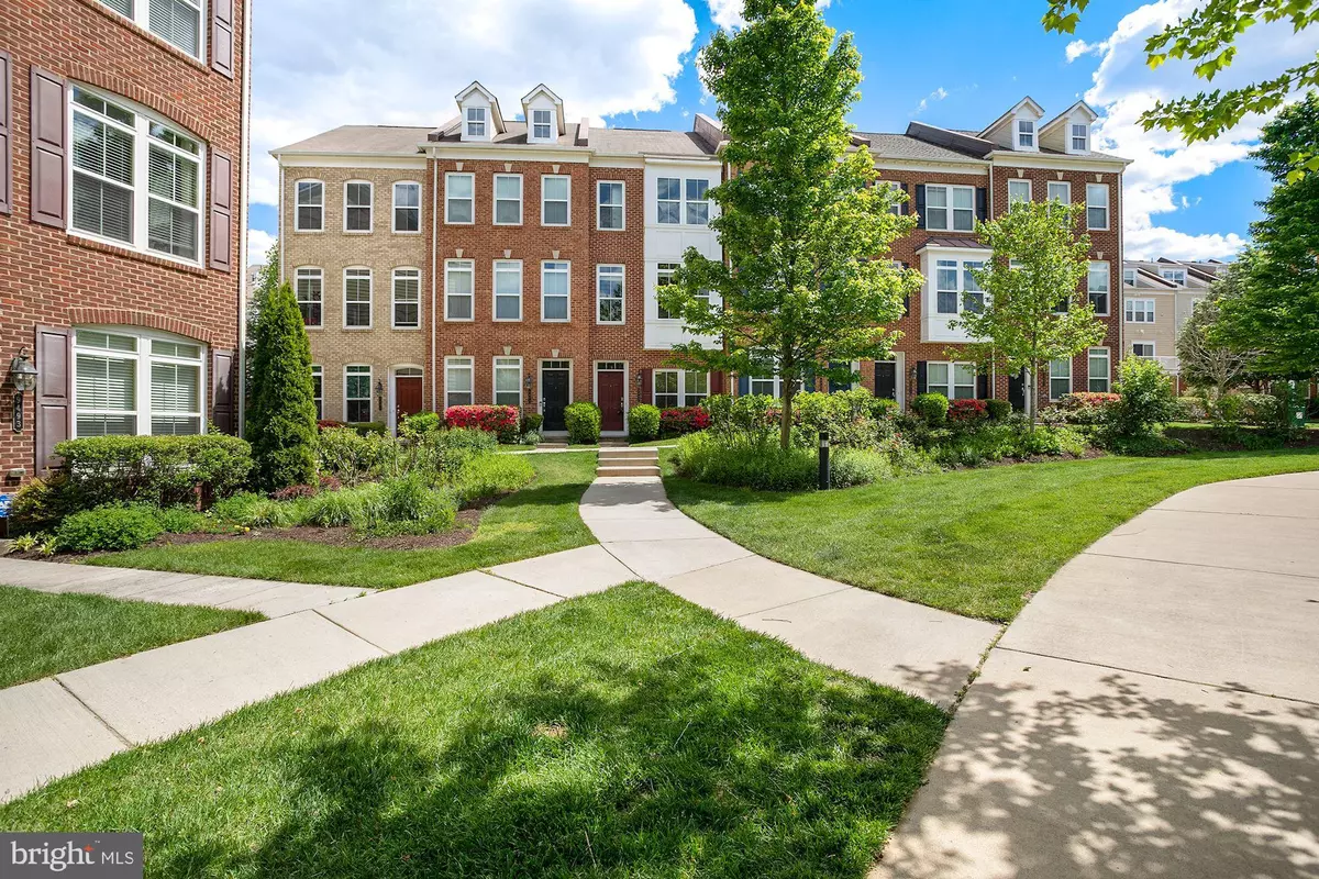 Fairfax, VA 22031,9487 CANONBURY SQ