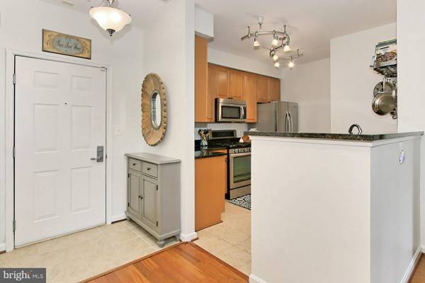 Arlington, VA 22204,801 S GREENBRIER ST #116