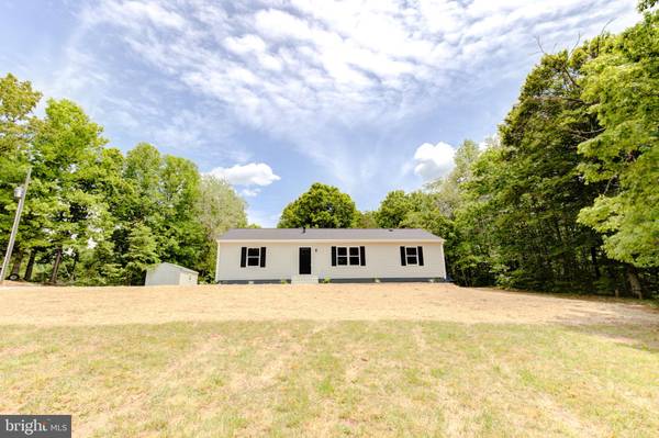 1817 WILDLIFE RUN RD, Beaverdam, VA 23015