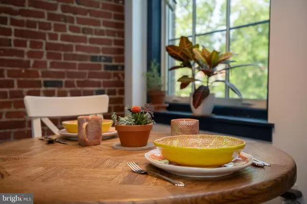 Philadelphia, PA 19106,11-15 N 2ND ST #301