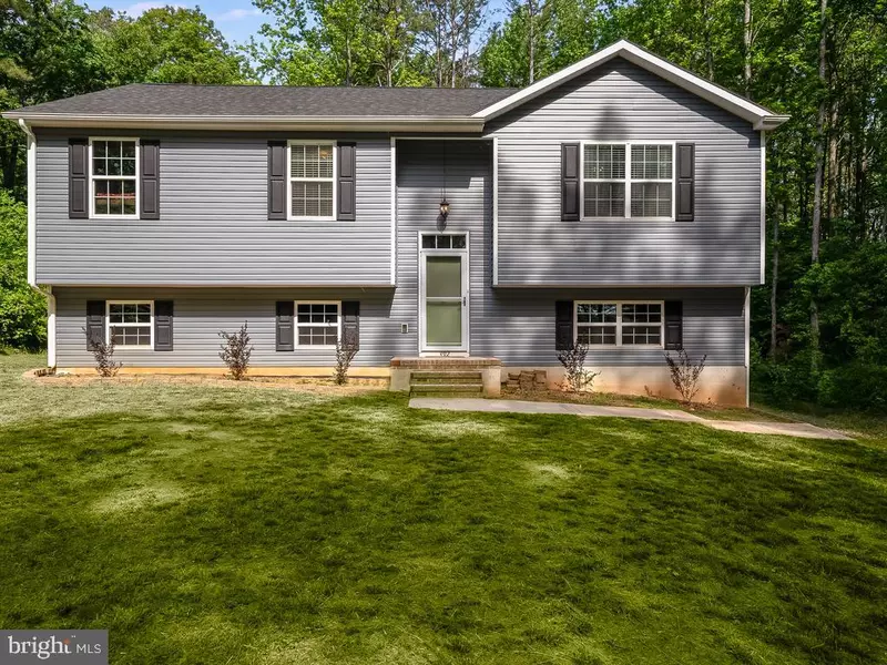 392 LAND OR DR, Ruther Glen, VA 22546