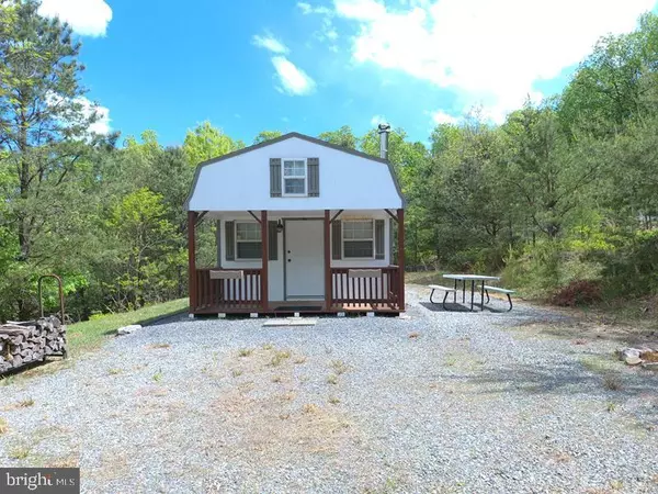 Wardensville, WV 26851,823 PINE RIDGE EXT