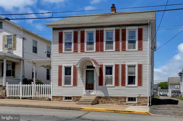 51 E MAIN ST, Elizabethville, PA 17023