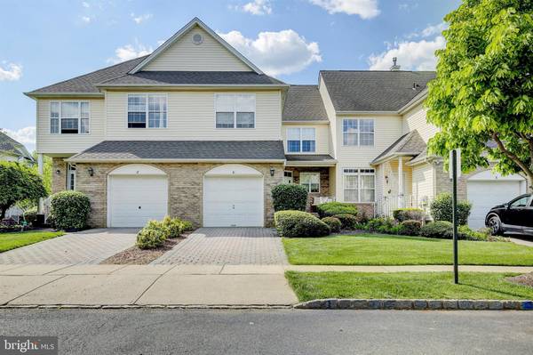 10 THOREAU CT, Hightstown, NJ 08520