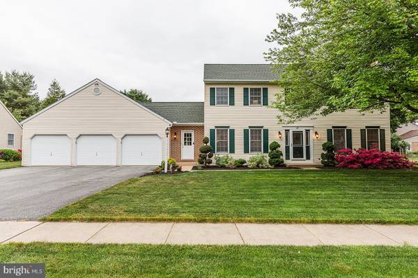 41 MAGNOLIA DR, Leola, PA 17540