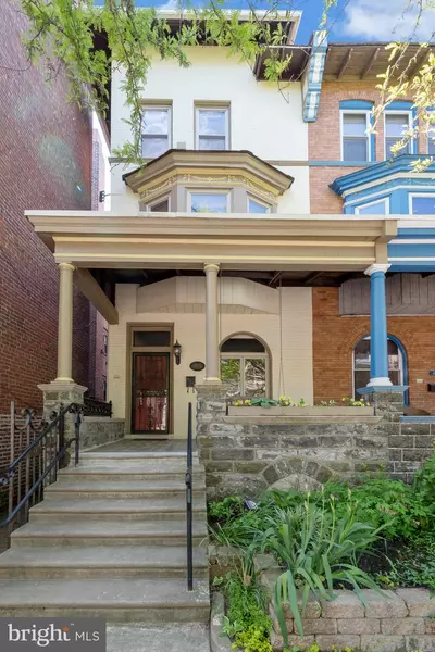 4516 PINE ST, Philadelphia, PA 19143