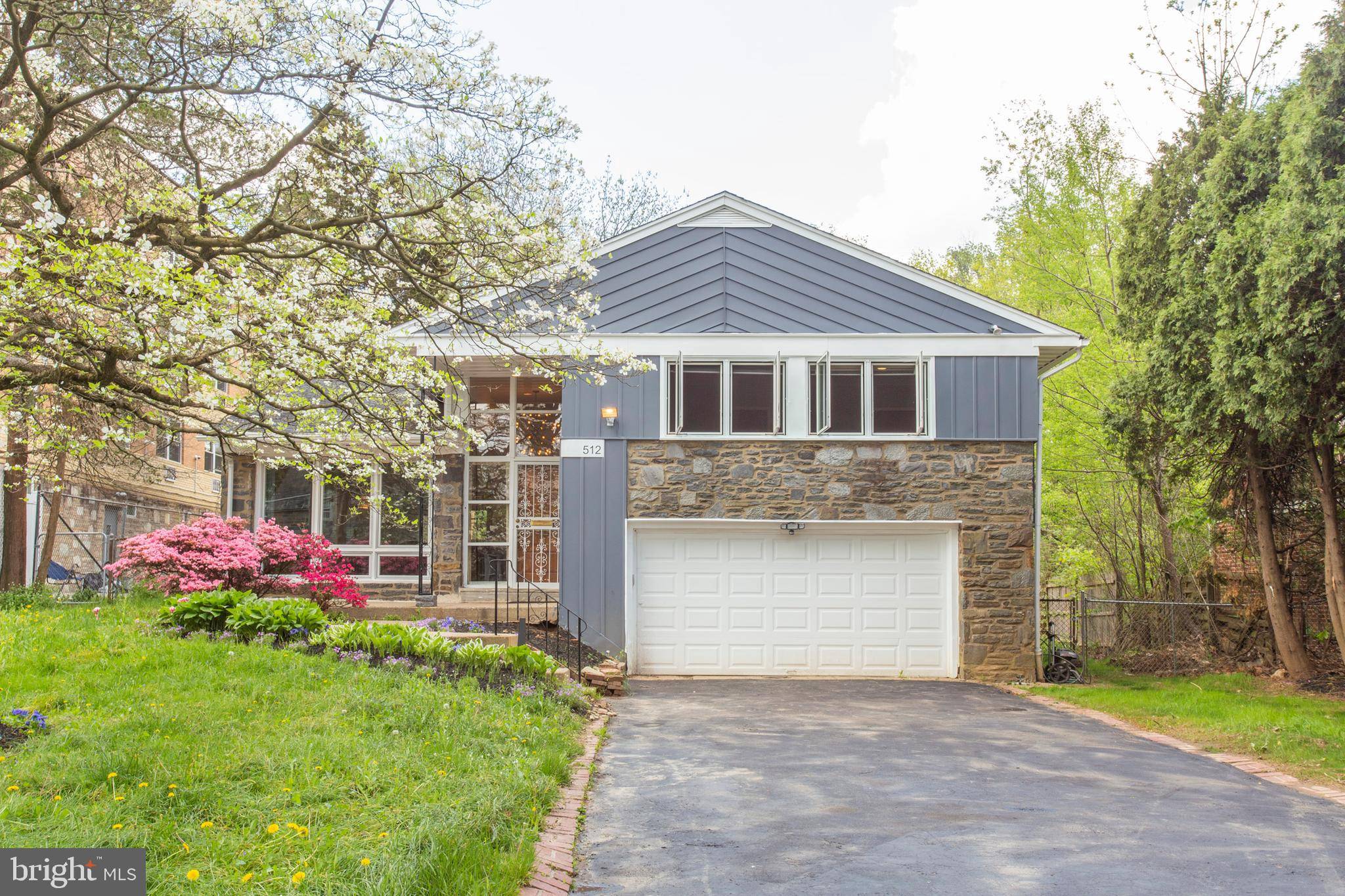 Philadelphia, PA 19119,512 E ROUMFORT RD