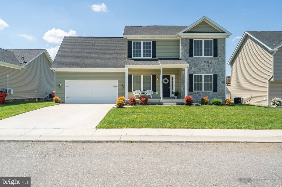 Martinsburg, WV 25403,152 POCHARDS CT