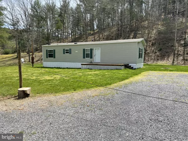 Brandywine, WV 26802,70 HOUND DOG HOLLOW LN