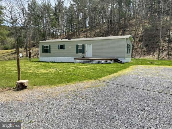 70 HOUND DOG HOLLOW LN, Brandywine, WV 26802