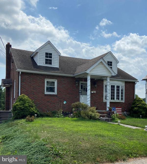 206 W MAPLE AVE, Myerstown, PA 17067