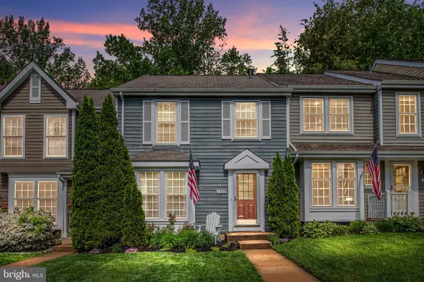 1558 TWISTED OAK DR, Reston, VA 20194