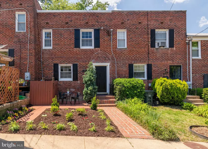 252 BURGESS AVE, Alexandria, VA 22305