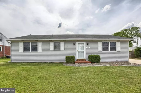 1925 S FORGE RD, Palmyra, PA 17078